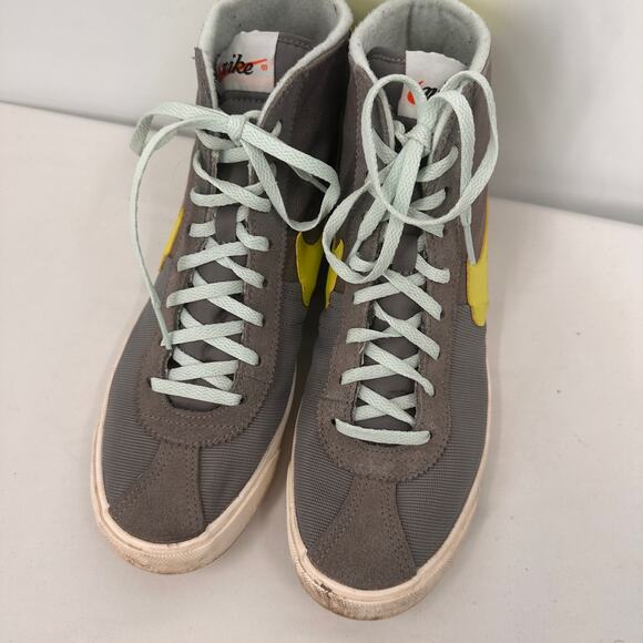 Nike Women's Grey Bruin Lite Nylon Mid Trainer Sneakers Size 8 - Picture 4 of 9